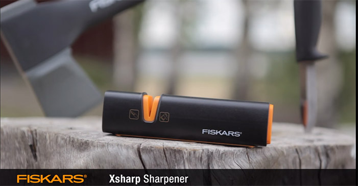 Fiskars-Xsharp-Axe-and-Knife-Sharpener.jpg